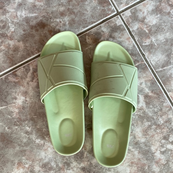 Low sandal slipper foam - Picture 2 of 3